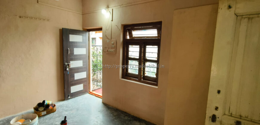 30X40 House for sale in Maruthi Nagar, Muddebihal